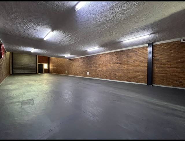 355M² WAREHOUSE TO LET IN HENNOPSPARK